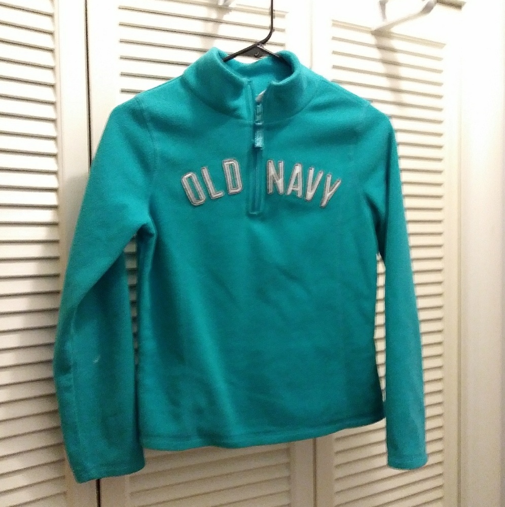 Long sleeved fleece sweater